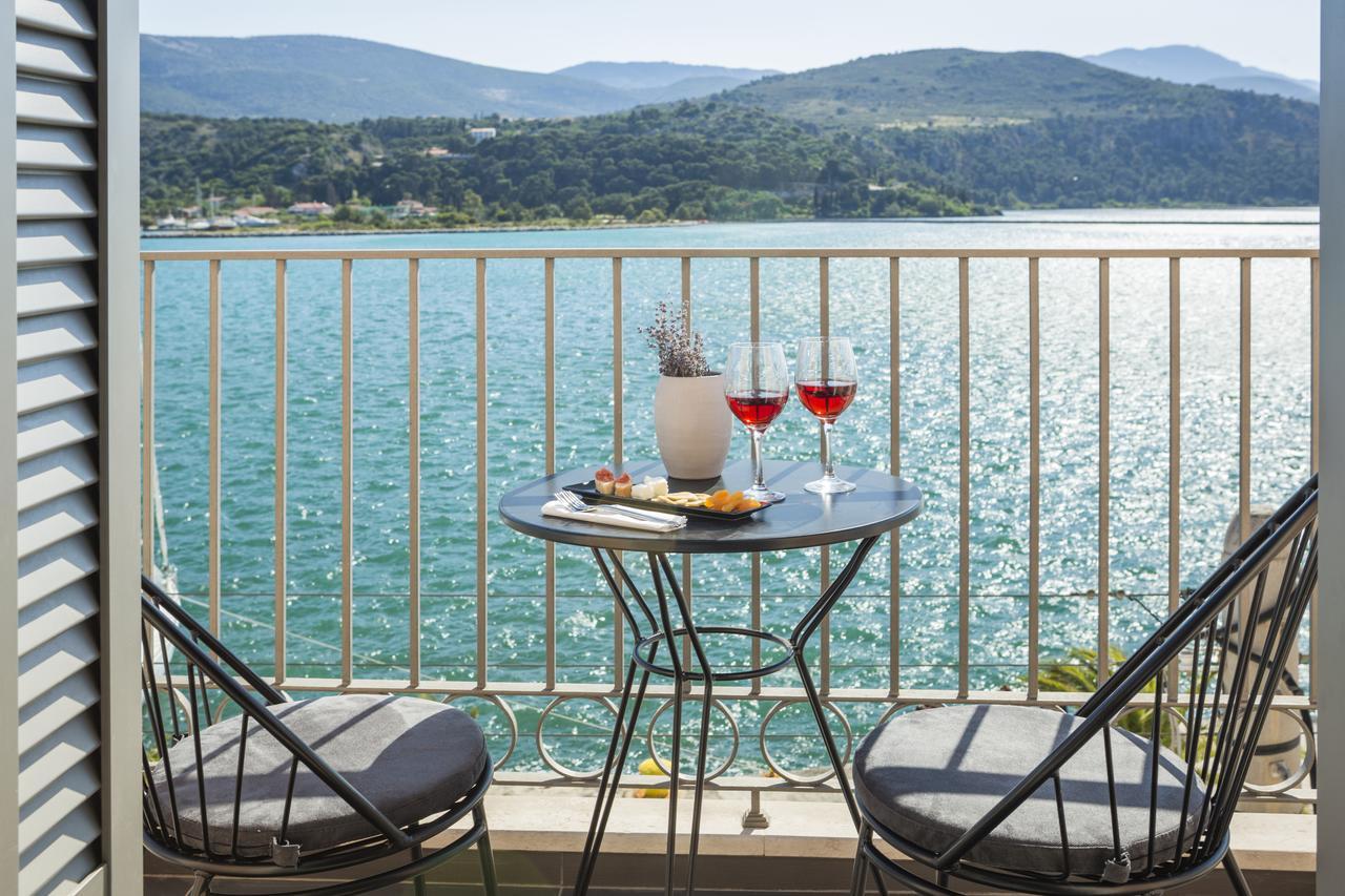 Argostoli Marina Suites Экстерьер фото